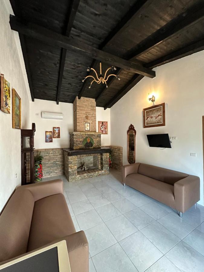 Ara E Vjeter Resort Velipojë Exteriör bild